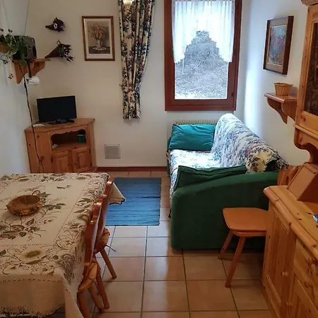 Appartement Tiviei *